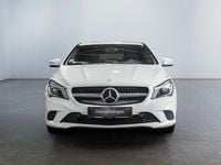Gebraucht Mercedes CLA180 Shooting Brake Urban 122 PS (89 kW) 2015 Weiß Kombi