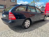 Gebraucht Mercedes C180 163 PS (119 kW) 2004 Blau Kombi