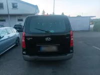 Gebraucht Hyundai H-1 136 PS (100 kW) 2017 Schwarz Van / Kleinbus