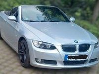Gebraucht BMW 330 Cabriolet 272 PS (200 kW) 2008 Silber Cabrio