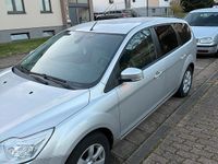 Używany Ford Focus 2010 Srebrny Kombi