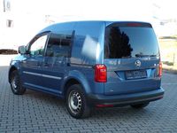 Usata VW Caddy 125 CV (91 kW) 2017 Blu Monovolume