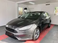 Gebraucht Ford Focus Ambiente 101 PS (74 kW) 2015 Grau Limousine