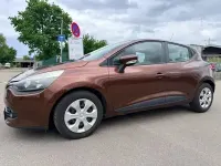 Używany Renault Clio IV Expression 73 KM (53 kW) 2014 Brązowy Sedan/Limuzyna