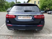 Gebraucht Mercedes E300 AMG 306 PS (225 kW) 2022 Blau Limousine