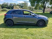 Gebraucht Kia Rio 84 PS (61 kW) 2018 Grau Limousine