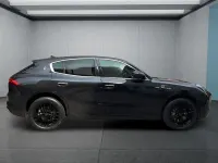 Gebraucht Maserati Grecale 300 PS (220 kW) 2023 Schwarz SUV