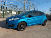 Gebraucht Ford Fiesta 101 PS (74 kW) 2016 Blau Kleinwagen
