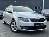 gebraucht Skoda Octavia Combi Elegance 2.0 TDI*Navi*SitzH*Xenon