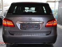 Gebraucht Mercedes B180 Style 122 PS (89 kW) 2018 Mountaingrau  met. Van / Kleinbus