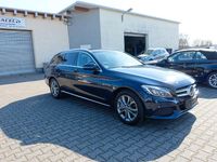 Second-hand Mercedes C400 333 CP (244 kW) 2017 Albastru Break
