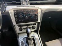 Gebraucht VW Passat 150 PS (110 kW) 2017 Silber Kombi