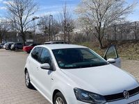 Gebraucht VW Polo 90 PS (66 kW) 2015 Weiß Kleinwagen