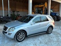 Gebraucht Mercedes ML350 211 PS (155 kW) 2011 Silber SUV