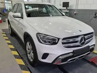 Gebraucht Mercedes GLC300 194 PS (142 kW) 2021 Polarweiss SUV