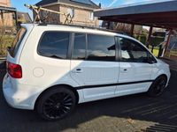Gebraucht VW Touran Match 105 PS (77 kW) 2012 Weiß Van / Kleinbus