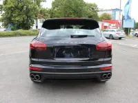 Gebraucht Porsche Cayenne 385 PS (283 kW) 2015 Tiefschwarzmetallic SUV