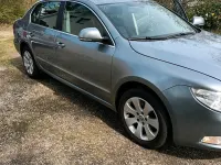 Używany Skoda Superb 160 KM (117 kW) 2012 Srebrny Sedan/Limuzyna
