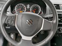 Gebraucht Suzuki Swift 69 PS (50 kW) 2013 Weiß Kleinwagen