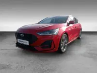 Gebraucht Ford Focus ST-Line 125 PS (91 kW) 2023 Fantastic red tc Limousine
