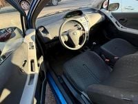 Gebraucht Toyota Yaris 70 PS (51 kW) 2007 Blau Kleinwagen