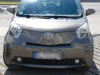 Gebraucht Toyota iQ 68 PS (50 kW) 2010 Braun Kleinwagen