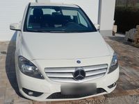 Second-hand Mercedes B180 122 CP (89 kW) 2013 Alb Monovolum