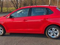 Gebraucht VW Polo Comfortline 75 PS (55 kW) 2018 Rot Kleinwagen