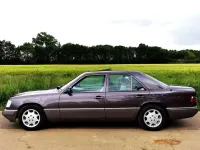 Gebraucht Mercedes E250 113 PS (83 kW) 1993 Limousine