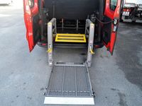 Gebraucht Opel Vivaro 125 PS (91 kW) 2015 Rot Van / Kleinbus