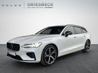 Gebraucht Volvo V60 Plus 455 PS (334 kW) 2023 Crystal white pearl / metallic Kombi