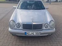 Gebraucht Mercedes E320 Avantgarde 224 PS (164 kW) 1997 Silber Limousine