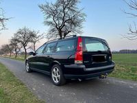 Gebraucht Volvo V70 130 PS (95 kW) 2002 Schwarz Kombi