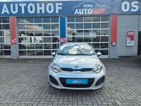 Gebraucht Kia Rio Edition 7 86 PS (63 kW) 2014 Silber Limousine