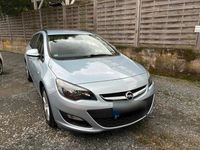 Gebraucht Opel Astra 116 PS (85 kW) 2013 Silber Kombi