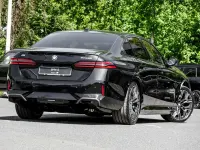 Neu BMW i5 M Sport 250 kW (340 PS) 2026 Saphirschwarz Limousine
