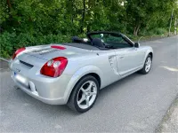 Gebraucht Toyota MR2 140 PS (102 kW) 2004 Silber Cabrio