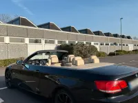 Gebraucht BMW 320 Cabriolet 177 PS (130 kW) 2010 Schwarz Cabrio