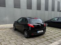 Gebraucht Mazda 2 84 PS (61 kW) 2013 Schwarz Kleinwagen