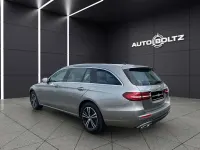 Gebraucht Mercedes E220 Avantgarde 200 PS (147 kW) 2022 Silber Kombi