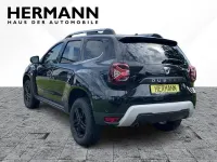 Gebraucht Dacia Duster Prestige 131 PS (96 kW) 2023 Perlmuttschwarz metallic (sch SUV