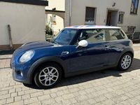 Second-hand Mini Cooper 136 CP (100 kW) 2017 Albastru Hatchback