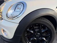 Gebraucht Mini Cooper Cabriolet 122 PS (89 kW) 2011 Pepper white Cabrio