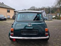 Usado Mini 1300 63 HP (46 kW) 1993 Verde Citadino