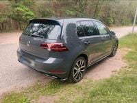 Gebraucht VW Golf VII Highline 150 PS (110 kW) 2019 Grau Limousine
