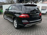 Gebraucht Mercedes ML350 258 PS (189 kW) 2012 Schwarz SUV