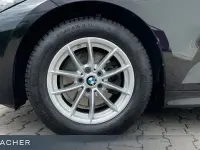Gebraucht BMW 320 Efficient Dynamics 190 PS (139 kW) 2023 Schwarz uni Kombi