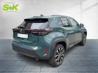 Neu Toyota Yaris Cross 131 PS (96 kW) 2026 Ever rest green metallic SUV