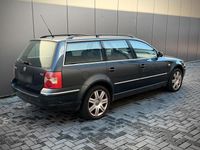 Gebraucht VW Passat Highline 131 PS (96 kW) 2001 Grau Kombi