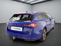 Gebraucht Skoda Superb 204 PS (150 kW) 2024 Blau Kombi